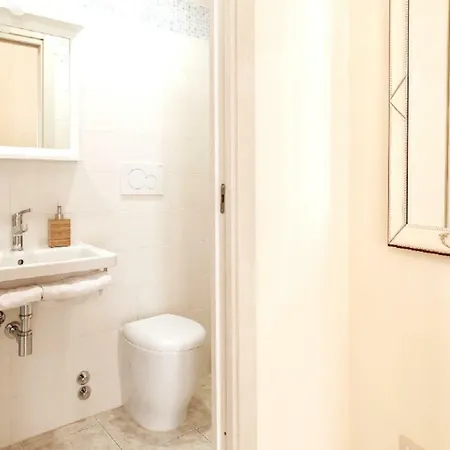 Roma Central Studio רומא